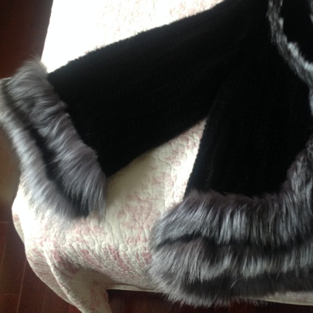 Mink Coat - Picture 4 of 4